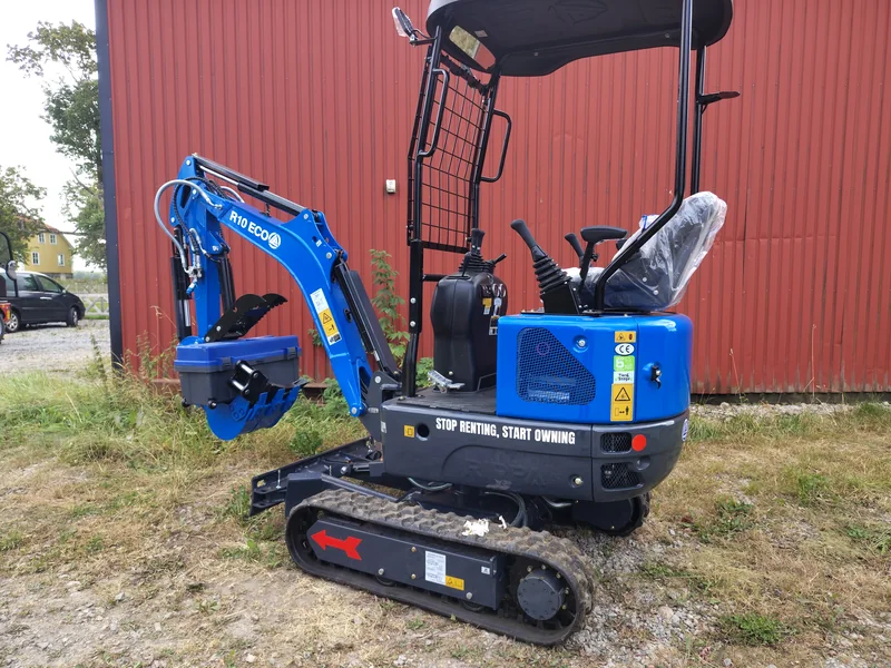 Rippa R10 med skopa, hydraulisk tumme och öppen förarplats
